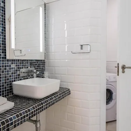 Selene Heated Indoor Pool Вилла