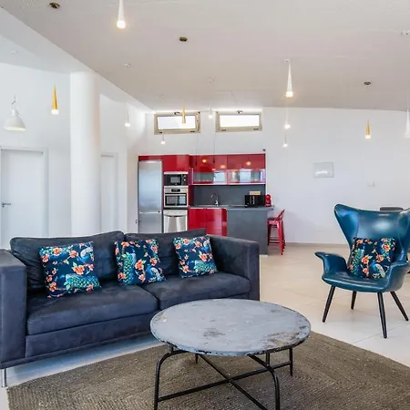 ヴィラ Selene Heated Indoor Pool コスタ・カルマ